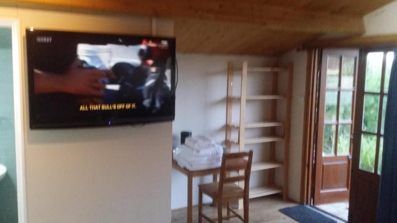 Bridge Farm Guesthouse Rooms Dundry Exterior photo